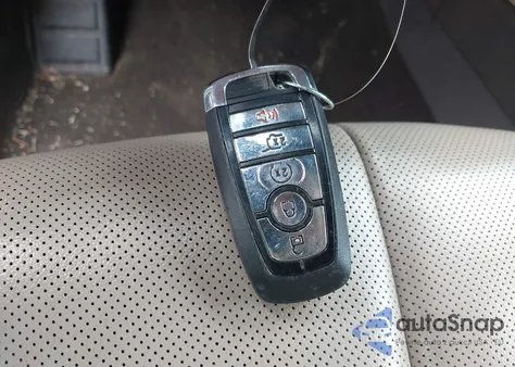 2022 Lincoln Corsair Standard из США, поврежденный, VIN 5LMCJ1D94NUL19743